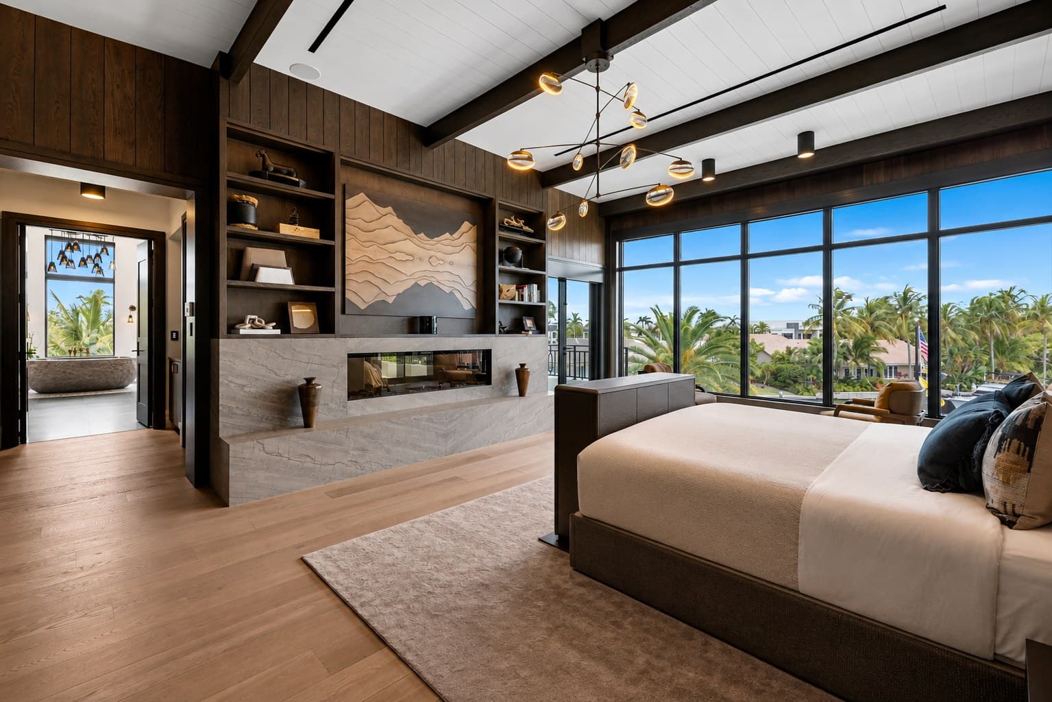 A luxury master suite kept at hotel standard by the Bittencourt cleaning team